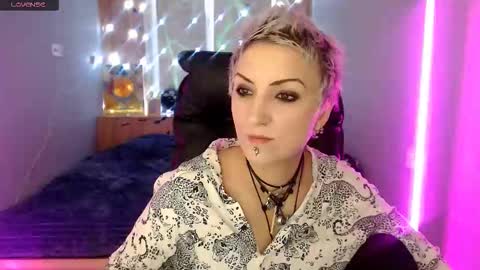 sweet_n_strong online show from November 21, 7:40 am