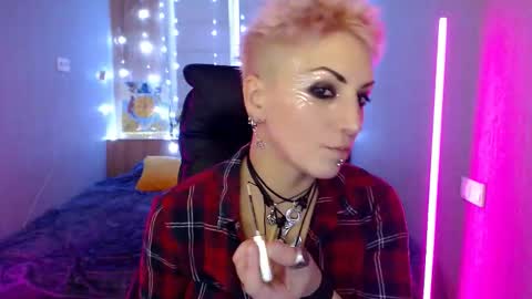 sweet_n_strong online show from December 15, 12:31 pm