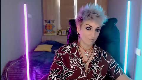 sweet_n_strong online show from March 5, 11:50 am