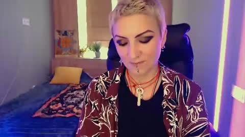 Snapshot of sweet_n_strong chatting on June 23, 10:57 am sweet_n_strong online show from June 23, 10:57 am