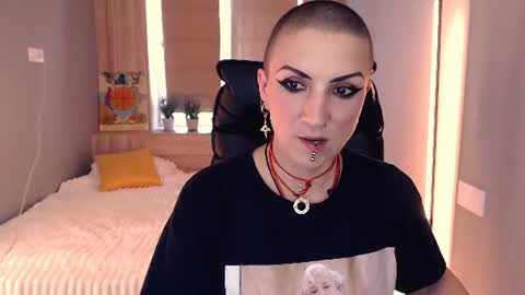 Snapshot of sweet_n_strong chatting on July 8, 11:48 am sweet_n_strong online show from July 8, 11:48 am