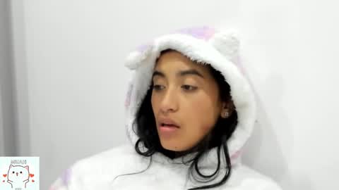 Snapshot of sweet_nhaomy chatting on September 17, 3:19 am Nhaomy online show from September 17, 3:19 am