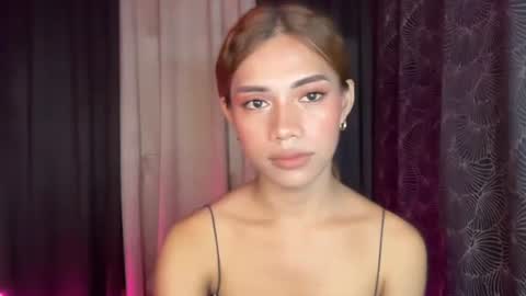 sweet_nikki03 online show from January 18, 5:17 pm