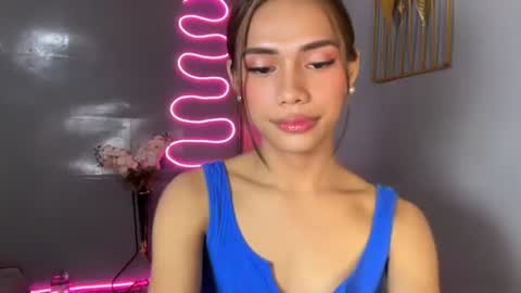 sweet_nikki03 online show from May 10, 7:13 am