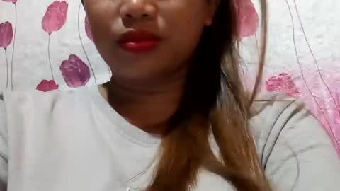 Snapshot of sweet_nina4uxx chatting on January 3, 6:11 am Nina online show from January 3, 6:11 am