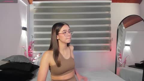 Snapshot of sweet_obsession__ chatting on October 8, 8:50 pm Sweet Obsession online show from October 8, 8:50 pm