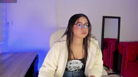 Snapshot of sweet_obsession__ chatting on October 13, 1:44 pm Sweet Obsession online show from October 13, 1:44 pm