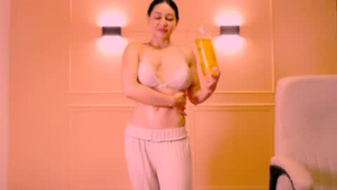 My name is Catalina. Please say hello I like to chat with you. If you have requests please use tip online show from September 30, 11:43 pm