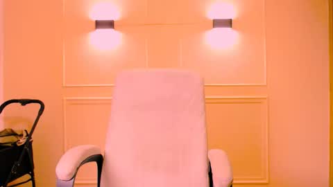 Snapshot of sweet_of_venus chatting on March 26, 3:34 am My name is Catalina. Please say hello I like to chat with you. If you have requests please use tip online show from March 26, 3:34 am