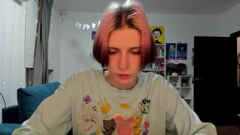 kira online show from February 15, 6:04 pm