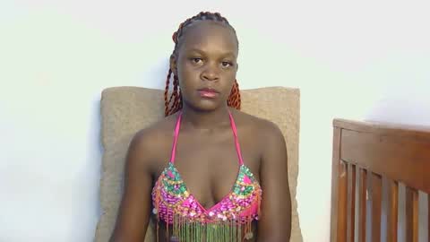 Snapshot of sweet_peachiee chatting on May 5, 1:57 am sweet peachy online show from May 5, 1:57 am