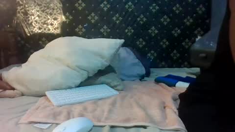 Snapshot of sweet_pie29 chatting on July 26, 7:26 am sweet_pie29 online show from July 26, 7:26 am