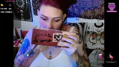 sweet_poison_666 online show from July 23, 10:29 pm
