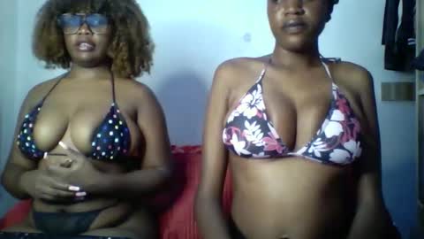Snapshot of sweet_rayana_ chatting on March 31, 2:35 am sweet rayana online show from March 31, 2:35 am