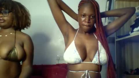 Snapshot of sweet_rayana_ chatting on April 13, 3:23 am sweet rayana online show from April 13, 3:23 am