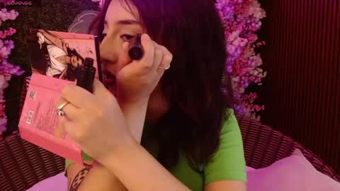 Roxanee online show from May 4, 9:11 pm