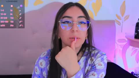 Sammy Lauren online show from March 8, 5:01 pm