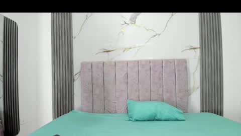 sweet_sofi20 online show from May 19, 2:34 pm
