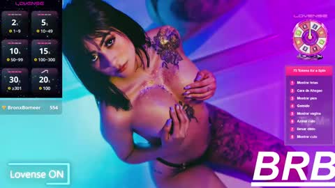 Snapshot of sweet_sophi_ chatting on February 11, 4:22 am sophie leone online show from February 11, 4:22 am