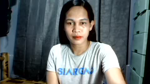 Snapshot of sweet_squirtxxxx chatting on July 12, 1:40 am HI IM MONA AND IM YOUR NEXT WIFE online show from July 12, 1:40 am