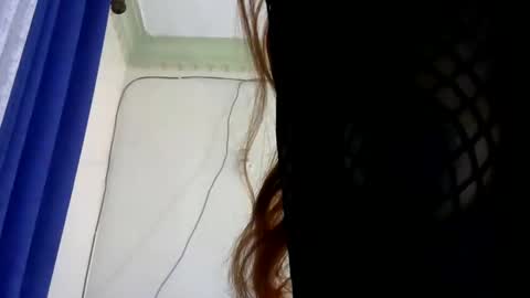 sweet_strawberina online show from June 9, 10:38 am