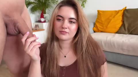 Snapshot of sweet_sugar87 chatting on May 2, 7:24 am ViolaandVince online show from May 2, 7:24 am