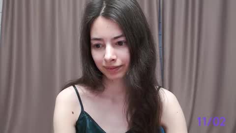 Snapshot of sweet_sweet_angel chatting on February 11, 5:37 am Angel online show from February 11, 5:37 am