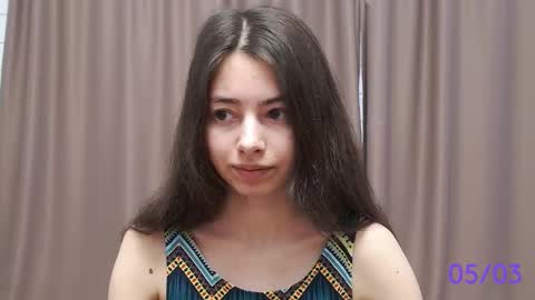 Snapshot of sweet_sweet_angel chatting on March 5, 9:38 am Angel online show from March 5, 9:38 am