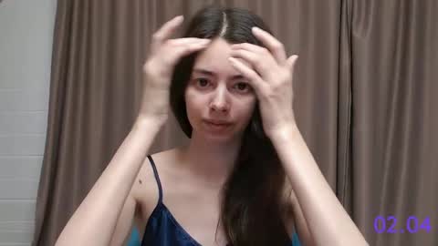 Snapshot of sweet_sweet_angel chatting on April 2, 5:16 am Angel online show from April 2, 5:16 am