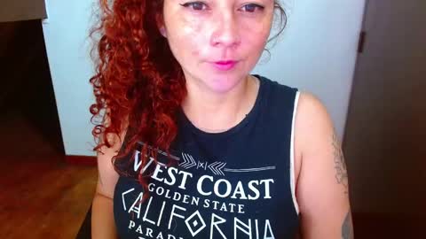 Snapshot of sweet_tammyy chatting on November 18, 1:37 pm tammy IG stammy 36 online show from November 18, 1:37 pm