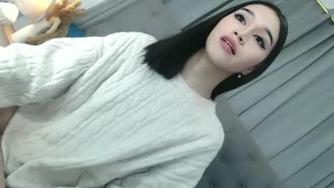 sweet_tatiana28 online show from April 1, 11:00 am
