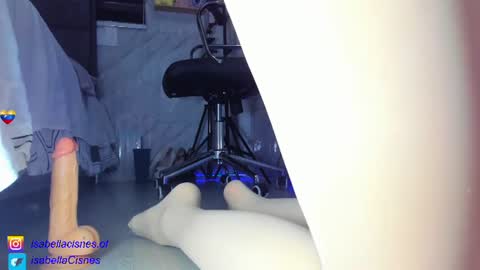 Isabella online show from August 8, 2:03 am