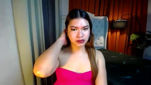 Snapshot of sweet_trexie chatting on March 5, 11:56 pm sweet_trexie online show from March 5, 11:56 pm