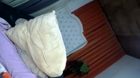 Snapshot of sweet_trexie chatting on April 3, 12:52 am sweet_trexie online show from April 3, 12:52 am