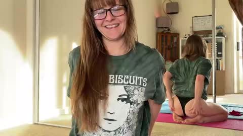 Snapshot of sweet_truffle chatting on April 10, 12:10 pm Heidi Brenner - Please check bio for schedule FAQ online show from April 10, 12:10 pm