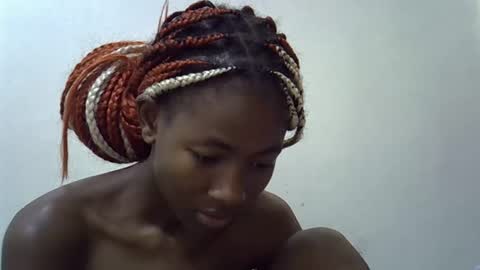 Snapshot of sweet_vee1 chatting on April 11, 12:20 pm Princess vee online show from April 11, 12:20 pm