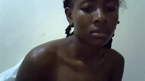 Snapshot of sweet_vee1 chatting on May 2, 2:11 pm Princess vee online show from May 2, 2:11 pm