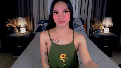 Snapshot of sweet_zoey12 chatting on September 12, 8:47 am bea takashi online show from September 12, 8:47 am