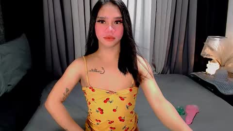 Snapshot of sweet_zoey12 chatting on October 11, 9:08 am bea takashi online show from October 11, 9:08 am