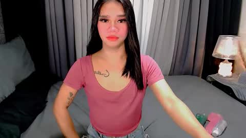 Snapshot of sweet_zoey12 chatting on October 29, 9:44 am bea takashi online show from October 29, 9:44 am