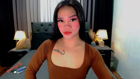 bea takashi  online show from March 29, 8:58 am