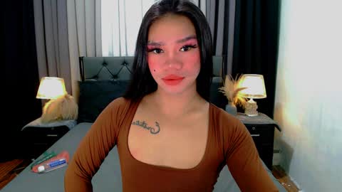 bea takashi  online show from March 31, 8:59 am