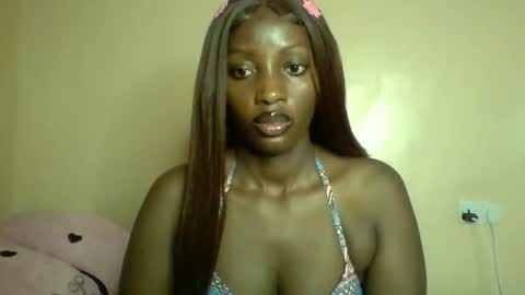 Snapshot of sweet_zuri3 chatting on September 30, 4:39 am zuri online show from September 30, 4:39 am