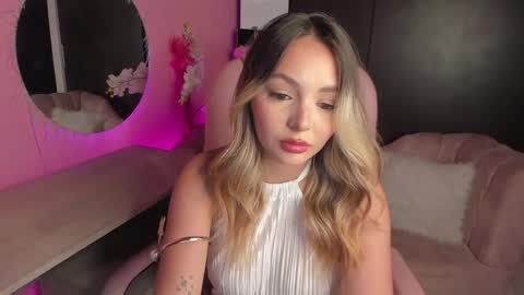 Snapshot of sweetalesmith chatting on February 16, 2:29 am Ale Smith online show from February 16, 2:29 am