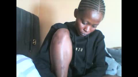 LIANAH online show from November 17, 7:08 pm