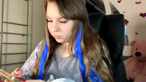 sweetalissa18 online show from December 27, 7:40 am