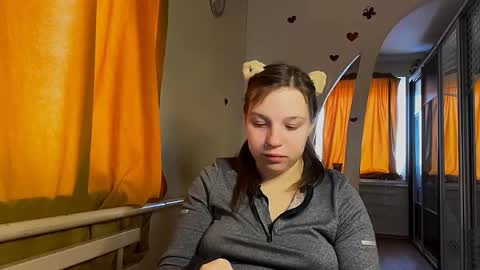 sweetalissa18 online show from February 9, 8:51 am