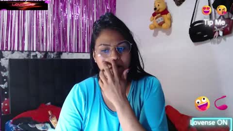 Snapshot of sweetalmaa chatting on April 9, 9:58 am Alma online show from April 9, 9:58 am