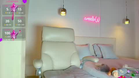 Snapshot of sweetandreagil chatting on February 19, 4:44 pm Andrea Cheryl GiLandreagil80 In Instagram online show from February 19, 4:44 pm