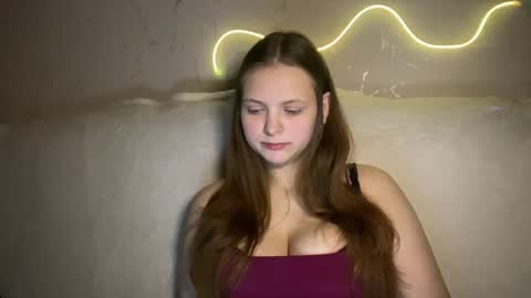 ELYA online show from February 1, 9:02 pm